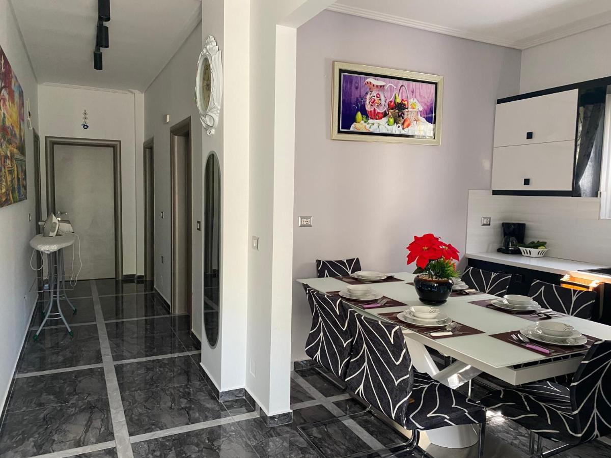 Vila Sinani Sarandë 외부 사진
