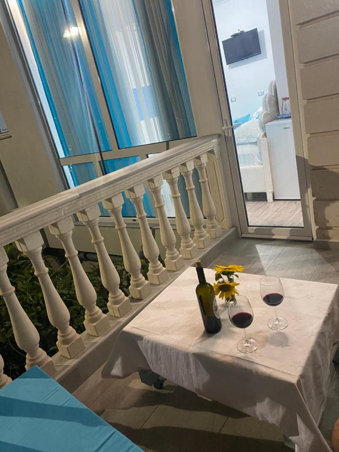 Vila Sinani Sarandë 외부 사진