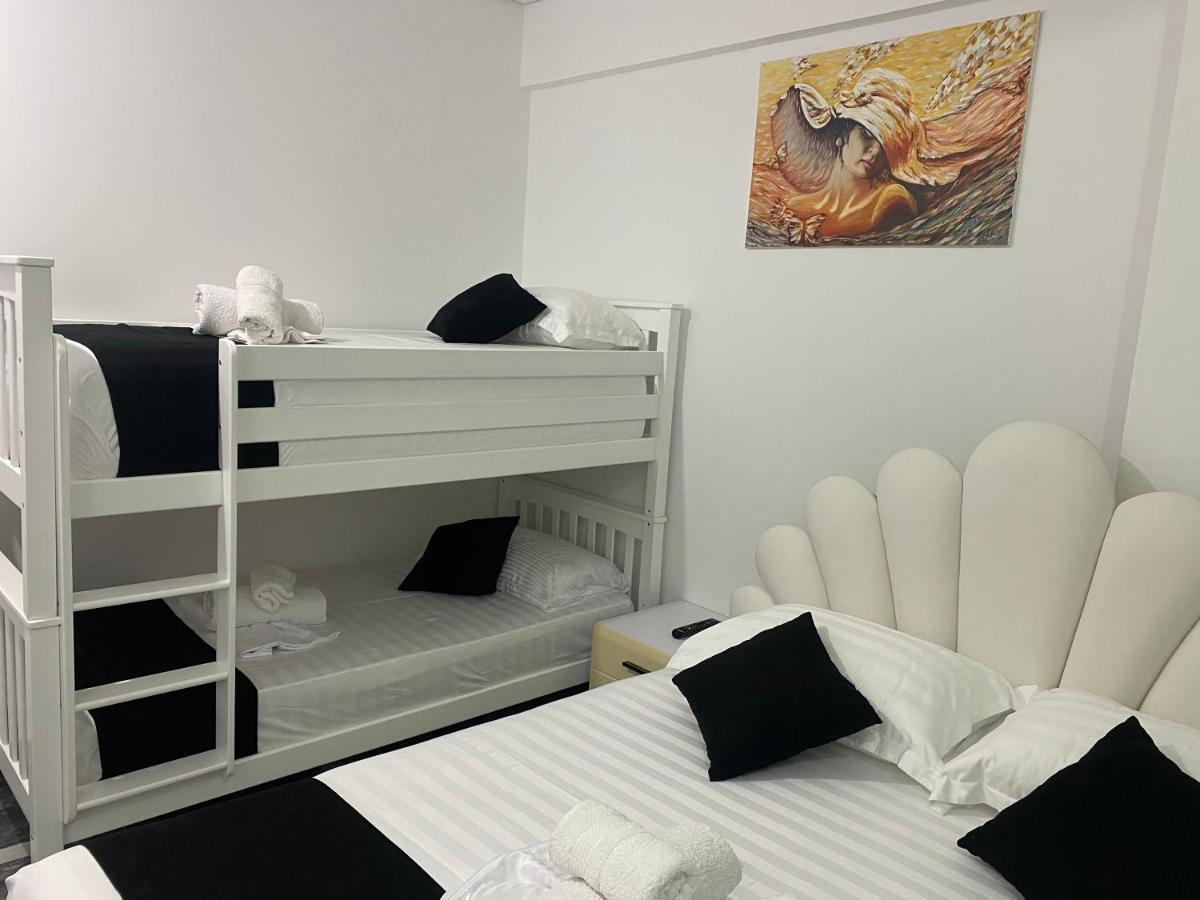 Vila Sinani Sarandë 외부 사진