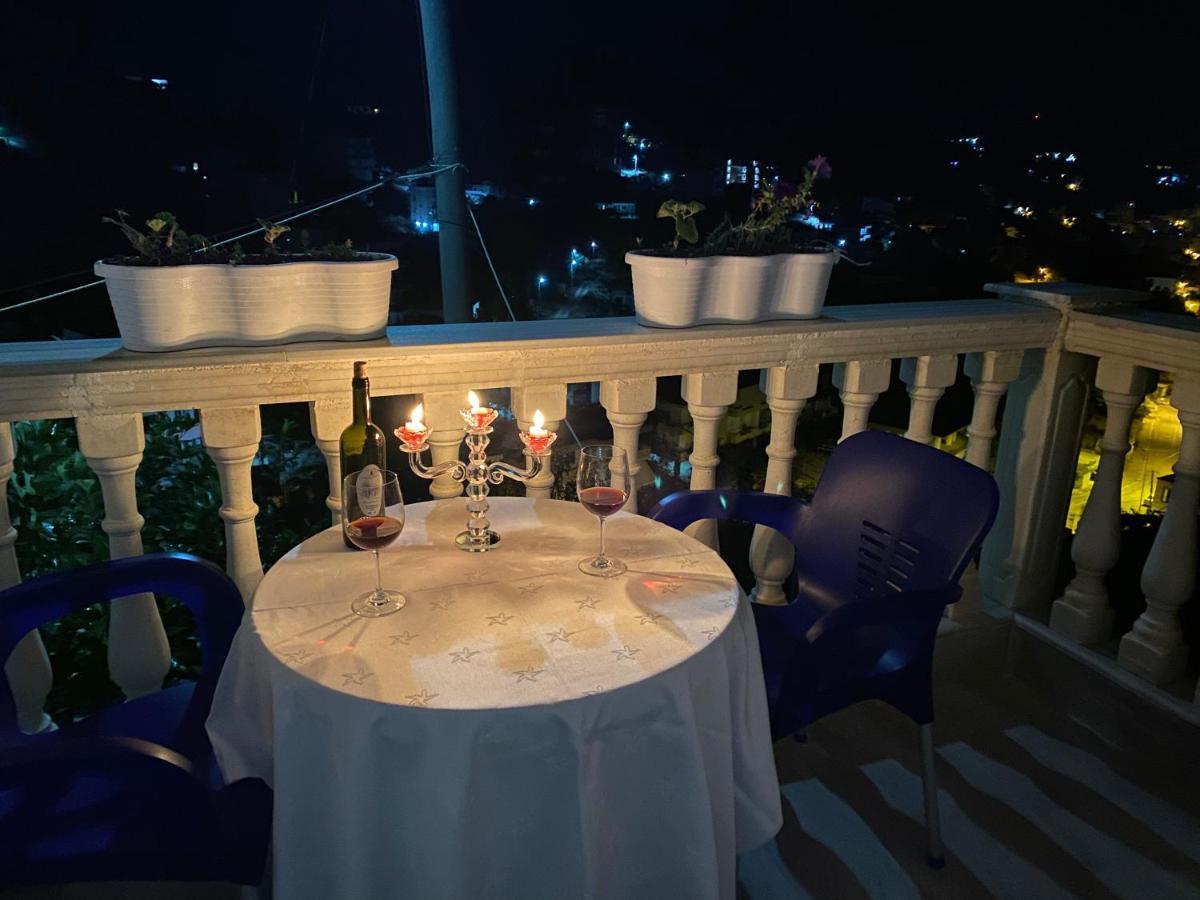 Vila Sinani Sarandë 외부 사진