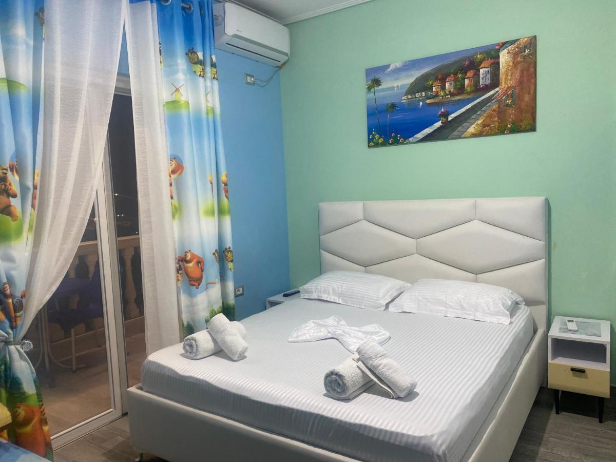 Vila Sinani Sarandë 외부 사진