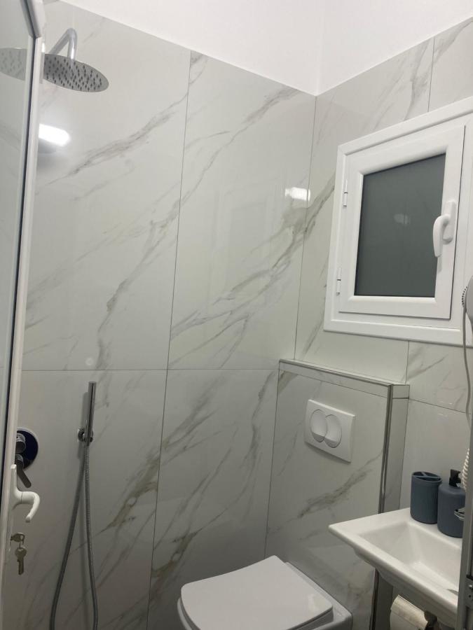 Vila Sinani Sarandë 외부 사진